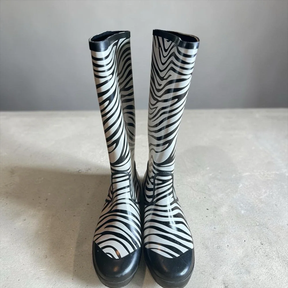 Michael Kors Zebra Print Rain Boots Women's Size 7.5 Black White Knee High